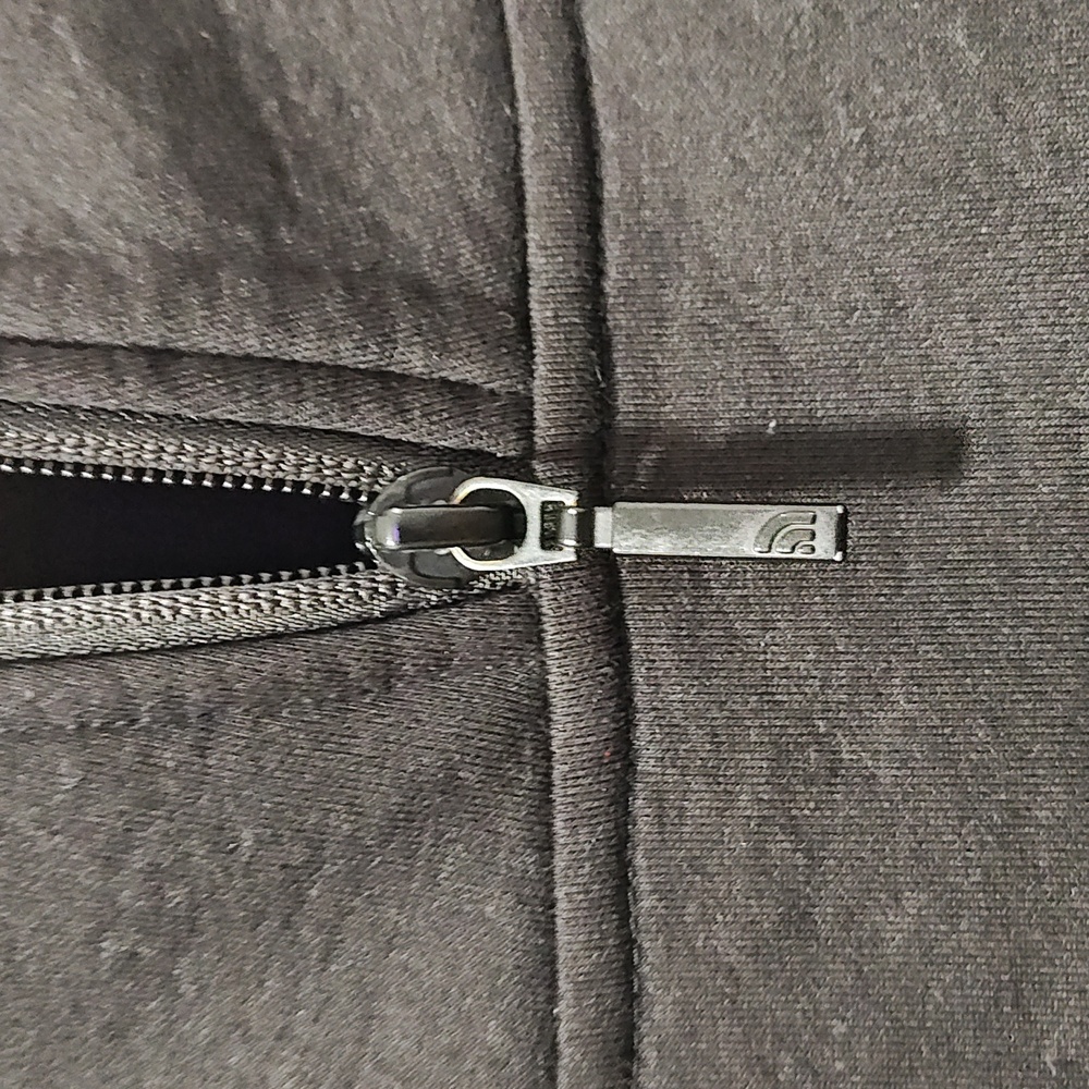 The North Face Women’s thermal 3-D pull over Size Small - Picture 11 of 12
